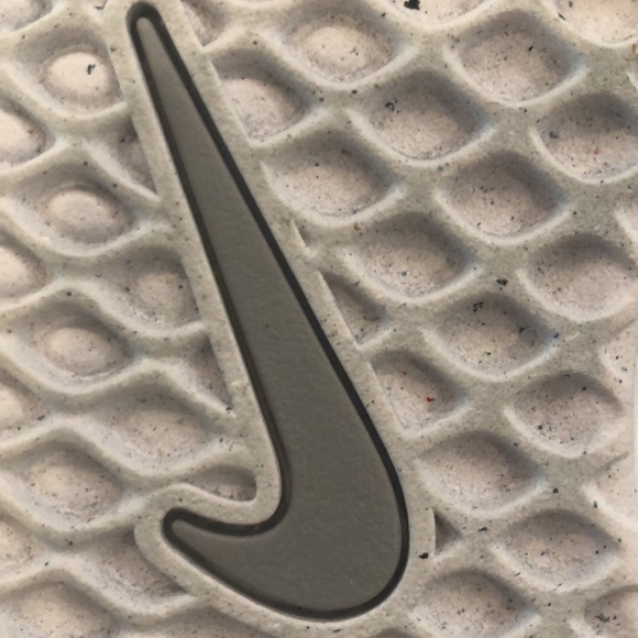 Nike leather tennis shoe, size 7.5, worn once for an hour perfect condition - Picture 7 of 11